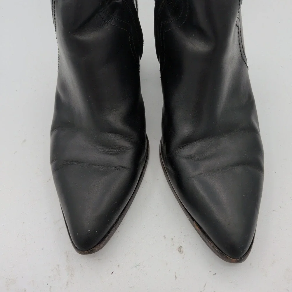 Frye brand model